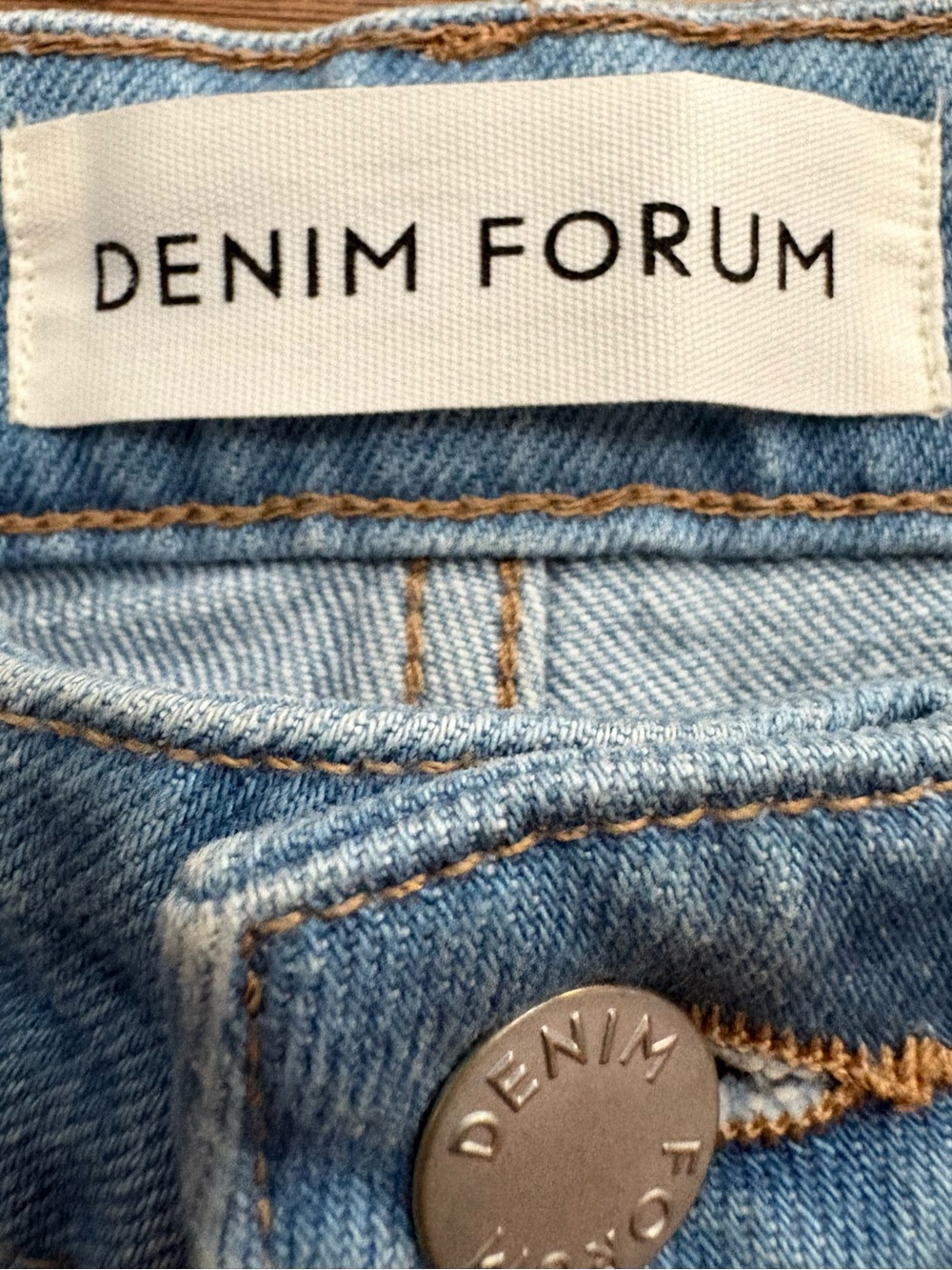 Aritzia Remy High Rise Wide Leg Jean - Picture 5 of 8